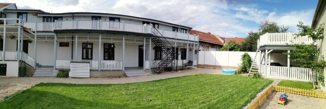 Casa J. Gusbeth Apartamento Braşov Exterior foto