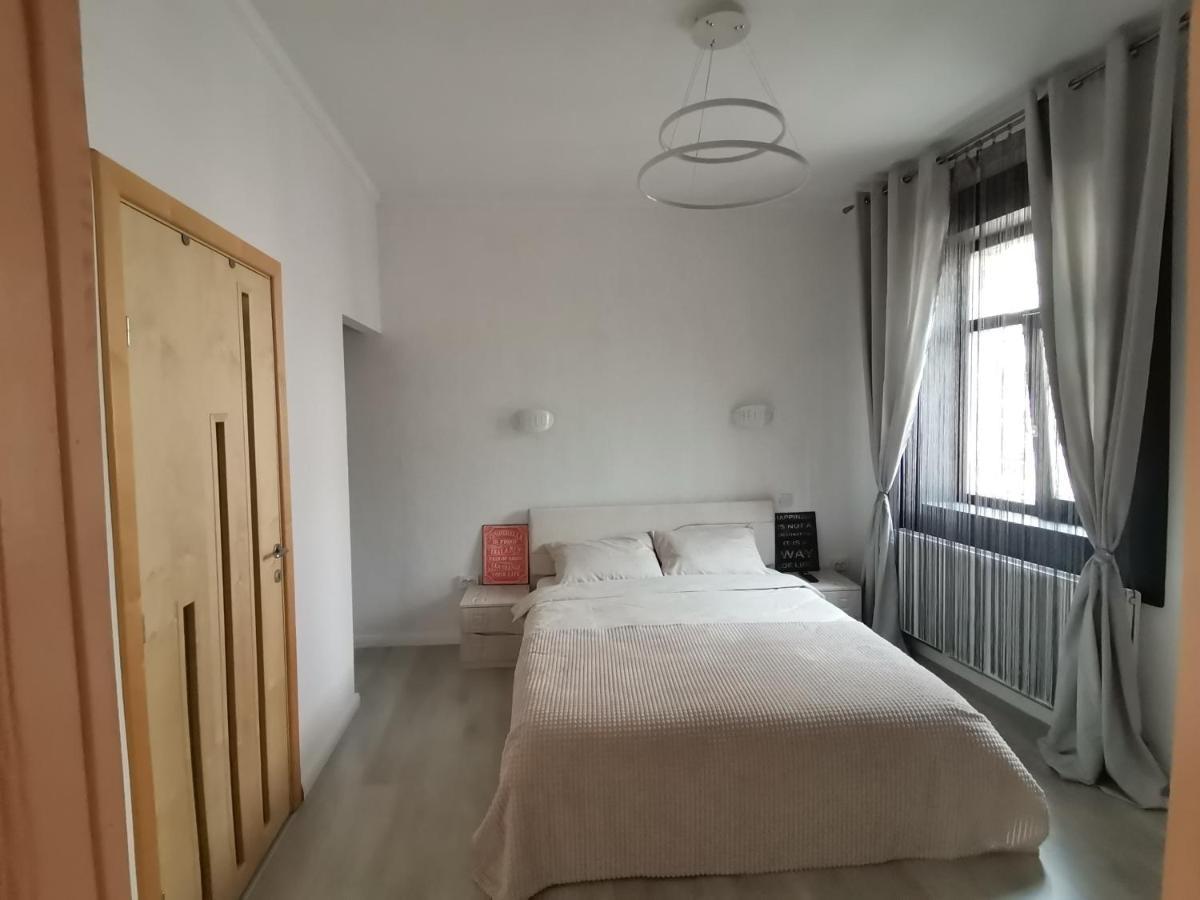 Casa J. Gusbeth Apartamento Braşov Exterior foto